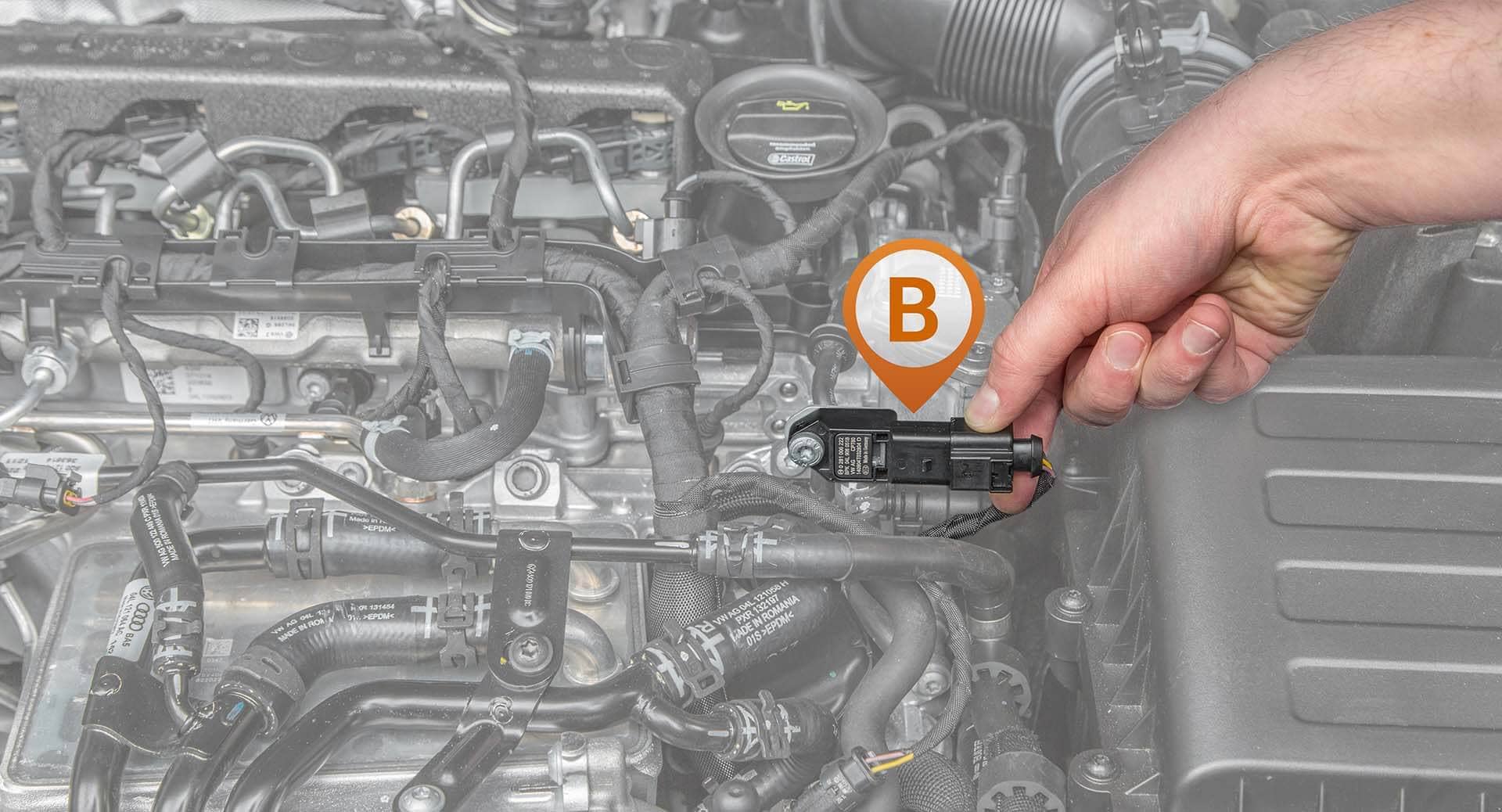 Anschluss am Ladedruck Sensor (B) Anschluss am Ladedruck Sensor (B)