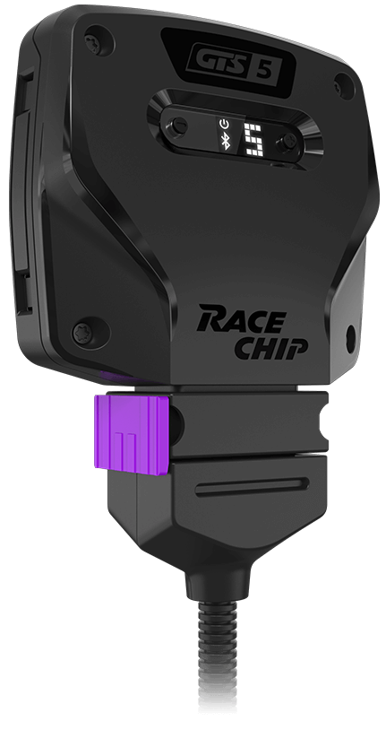 RaceChip GTS 5 Steuergerät in schräger Ansicht mit violettem Verschluss und LED-Anzeige für Bluetooth und Leistungsstufe.